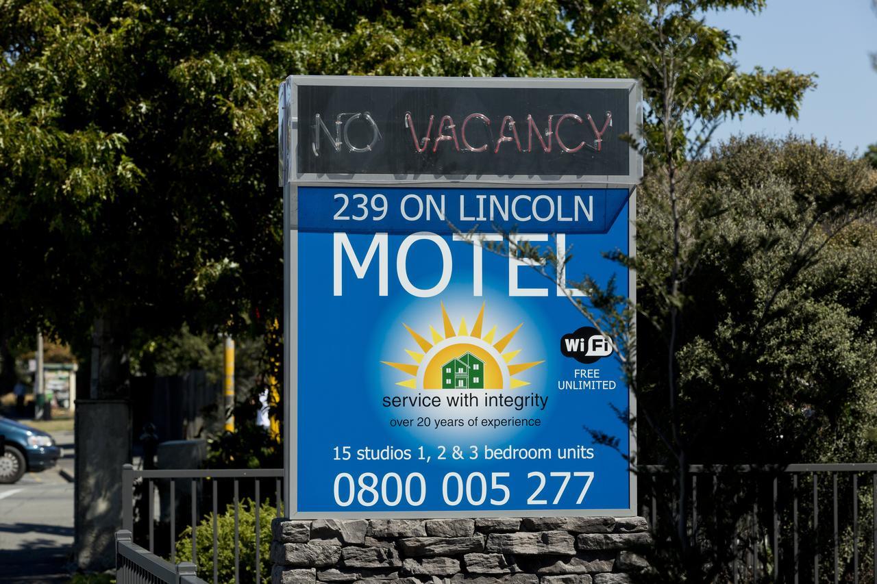 239 On Lincoln Motel Крайстчерч Екстер'єр фото